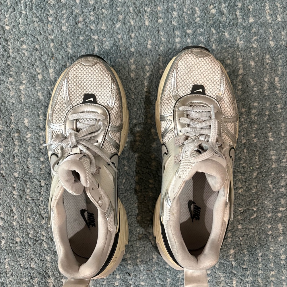 Nike White and Gray Sneakers